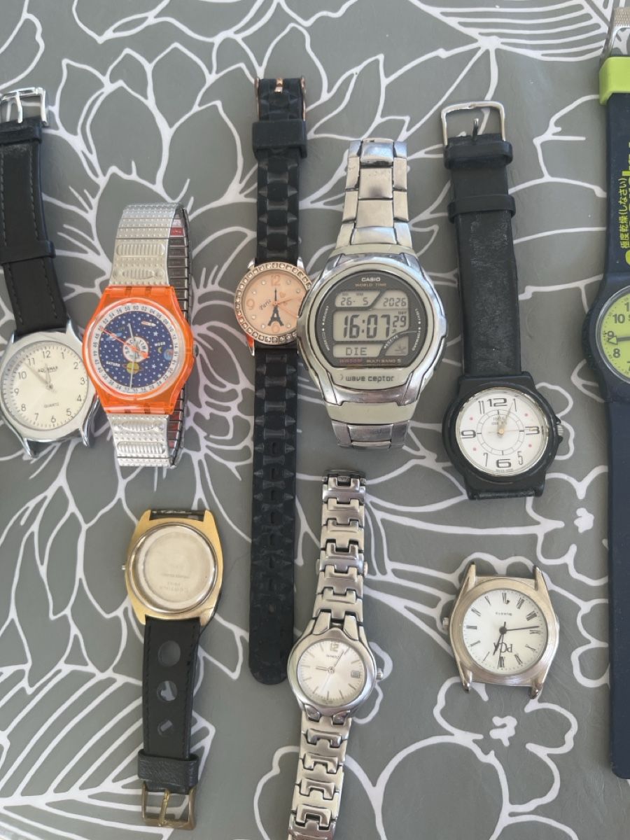 Orologi: Lot Uhren  – Usato da Horw venduto da Flohmi10 1