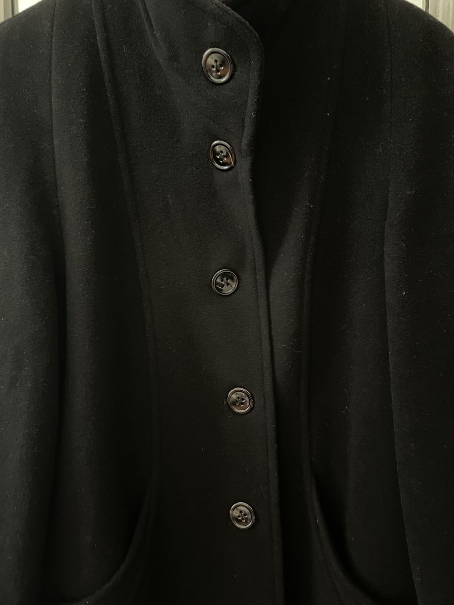 Cappotti: Schwarzer vintage Mantel aus Schurwolle – Usato da Bern venduto da Corinn_na 4