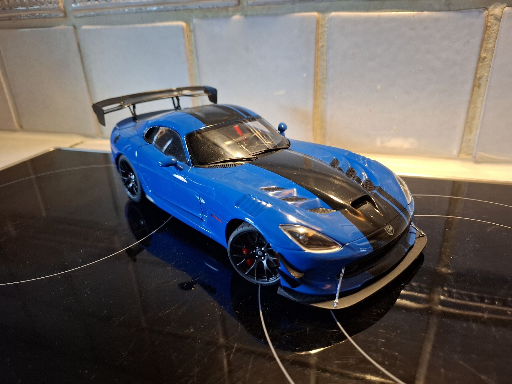 Dodge Modellini d'auto: 1:18 Viper ACR – Nuovo (secondo la descrizione) da salmsach venduto da wvaudirs4