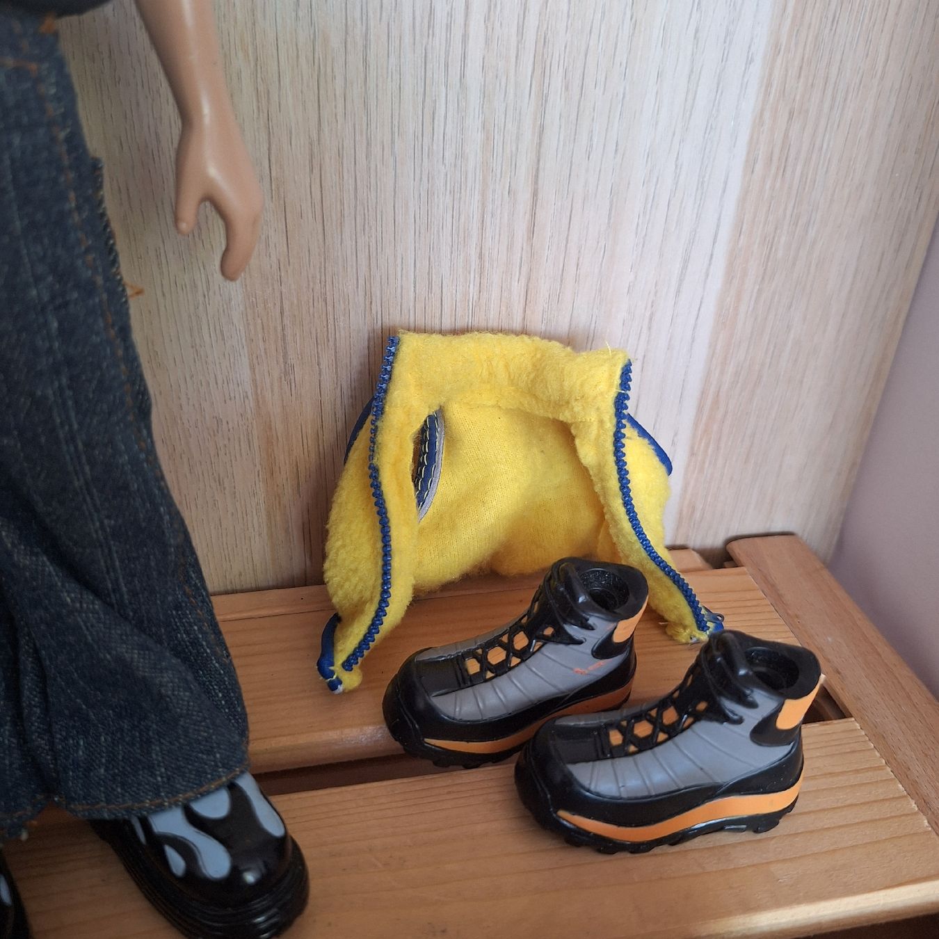 MGA Bambole: Bratz Boyz 2003 MGA and shoes – Usato da Genève venduto da Dorgos 5