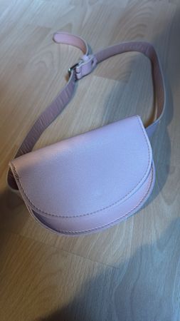 Trendige, rosa Gürteltasche / Hüfttasche für den Sommer!