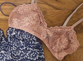 Set aus 2 Spitzen Bralettes Pink und Blue Cosabella
