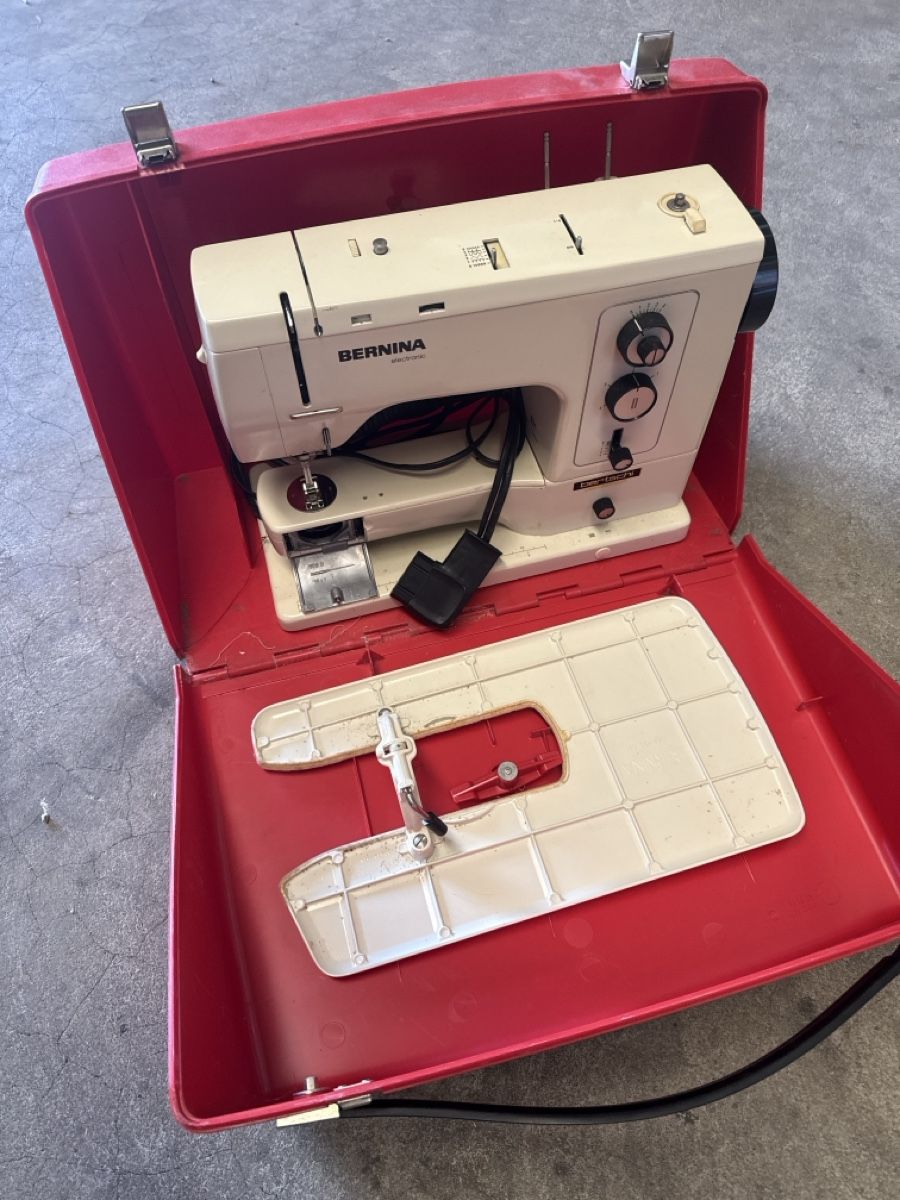 Bernina Nähmaschinen: Bernina Nämaschine – Gebraucht aus Horriwil von Carrera68
