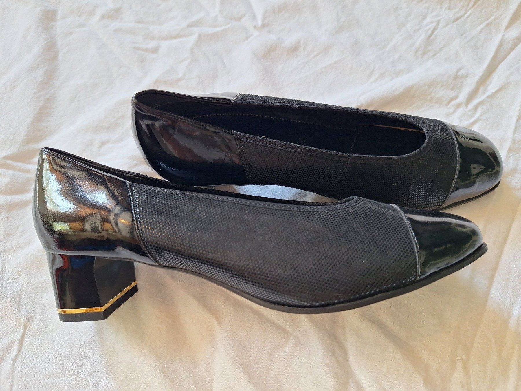 Damenschuhe: Pumps Schwarz Lack - Leder Grösse 39 – Gebraucht aus Winterthur von pf02 1