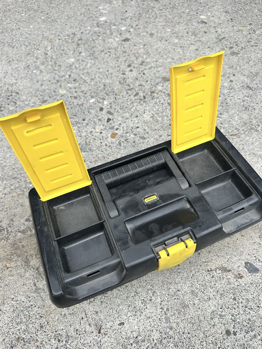 Casse di trasporto: Stanley Werkzeugkoffer leer – Usato da Bremgarten AG venduto da Vin_t55b 1