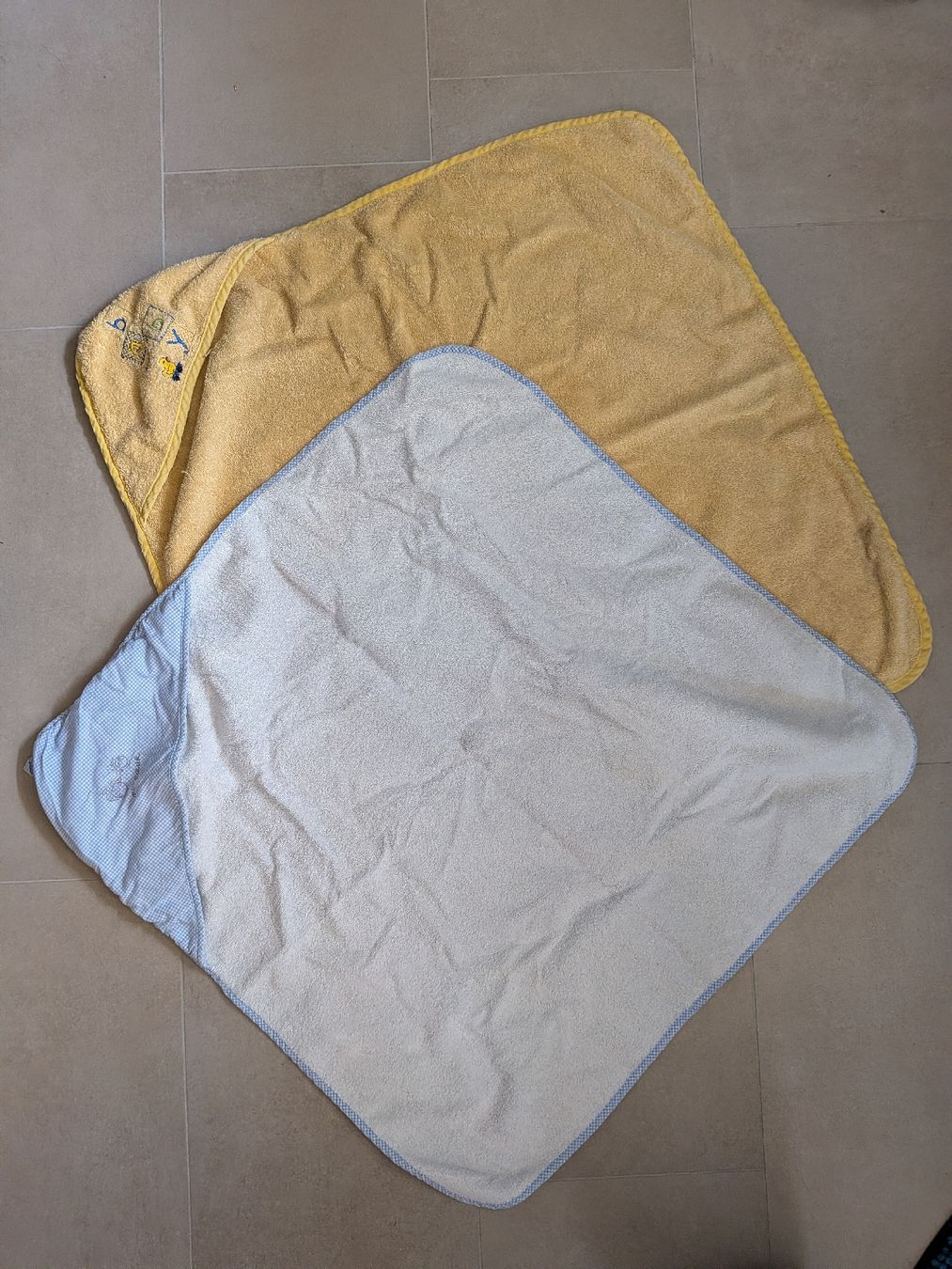 Teli da bagno: 2 süsse Baby Badetücher – Usato da Goldingen venduto da 14crumbie14