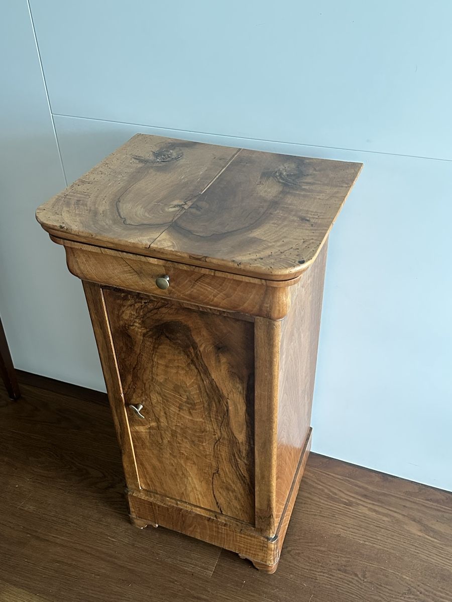 Tables de nuit: Nachttisch Wurzelholz – D'occasion à Aarau par Merchant_Center 1