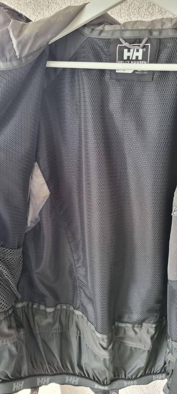 Helly Hansen Jacken: Helly Hansen Skijacke Hellytech, Gr. M – Gebraucht aus Oberriet SG von gimidrip 6