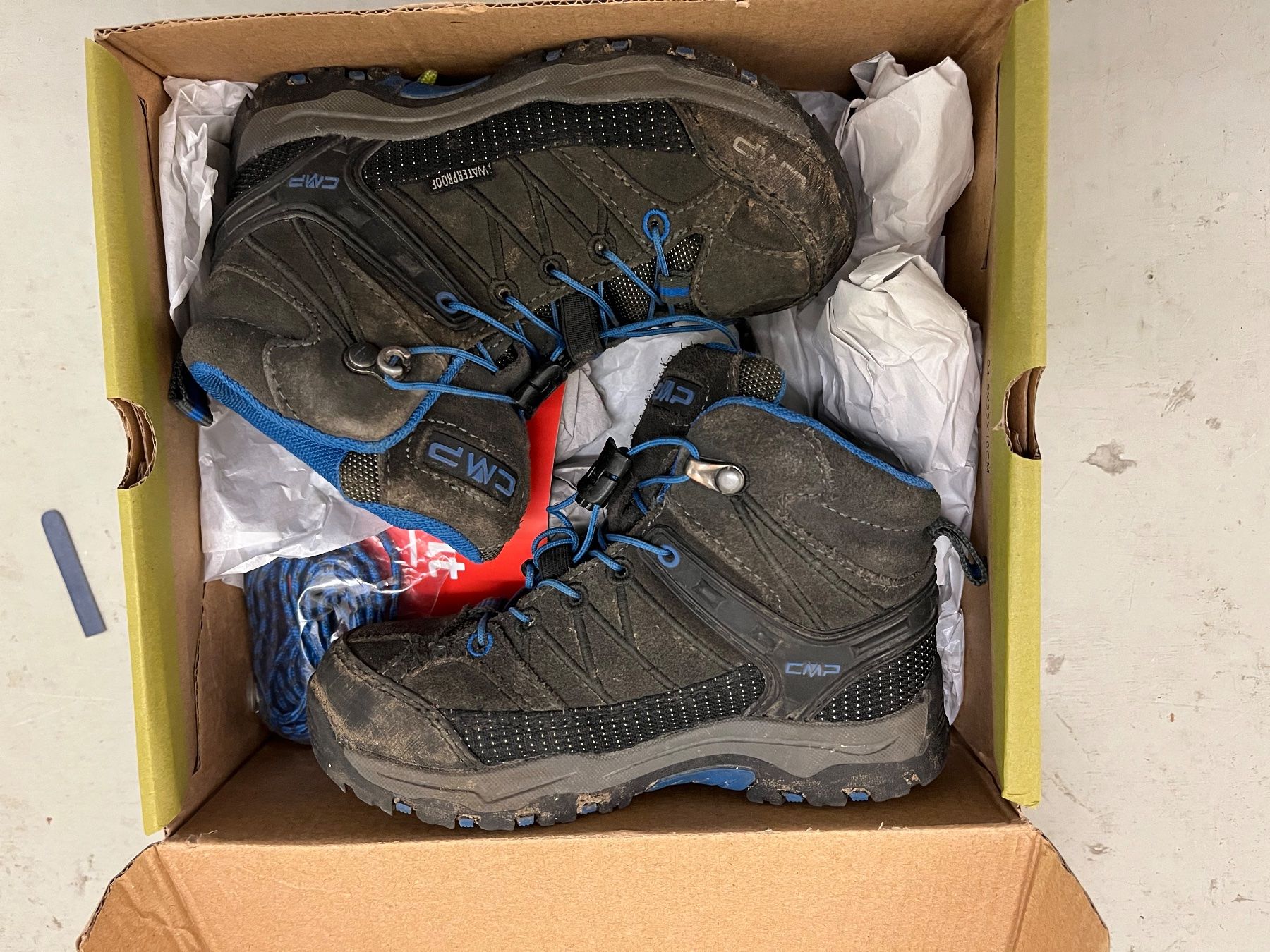 CMP Scarpe per ragazzi: CMP Wanderschuhe, wasserdicht, Grösse 28, Top Zustand – Usato da Baden venduto da eklym 3