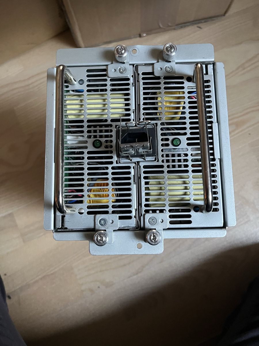 Hewlett Packard Server: Alimentation DPS 600 HB HP pour serveur – Difettoso da Penthalaz venduto da salvodj 2