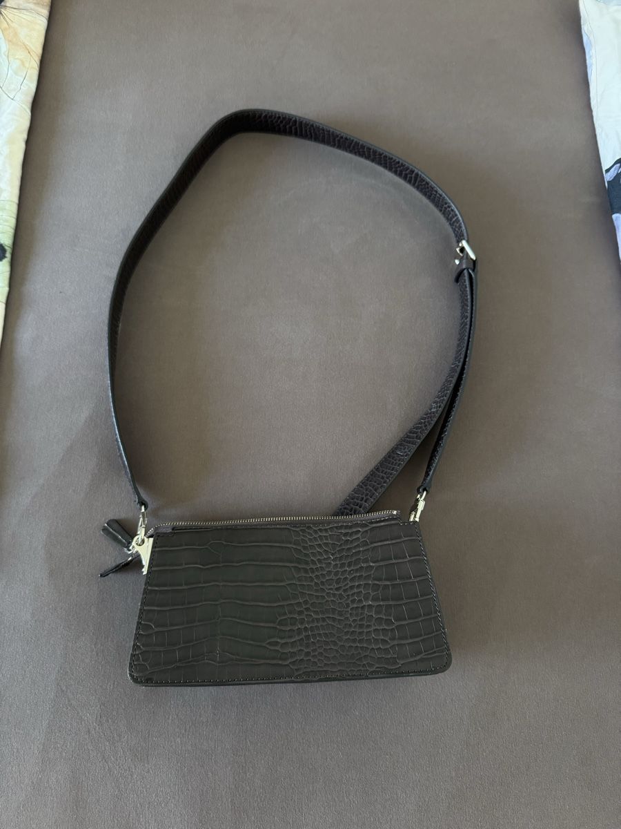 Guess Taschen für Damen: Guess Tasche – Gebraucht aus Tagelswangen von Isa036 1