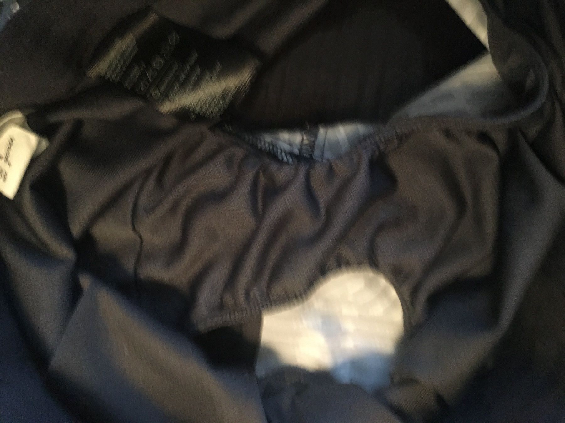H&M Pantaloni: Shorts – Usato da Luzern venduto da Willimaus 3