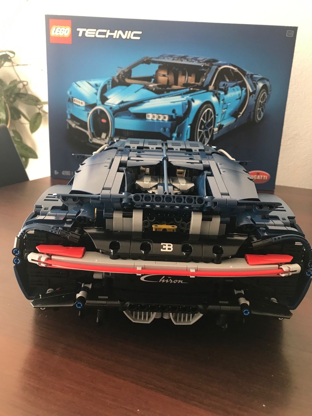 Lego Baukästen: Lego Technic 42083 Bugatti Chiron – Gebraucht aus Châtel-St-Denis von  8