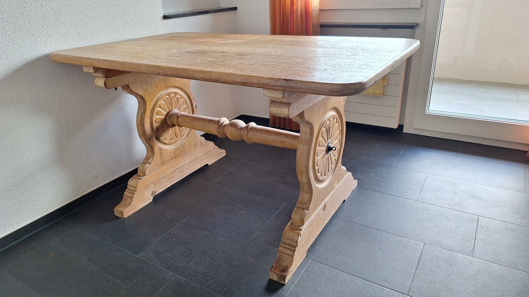 Tavoli: Massiver Holztisch Esstisch – Usato da Goldau venduto da dgh_bwh7