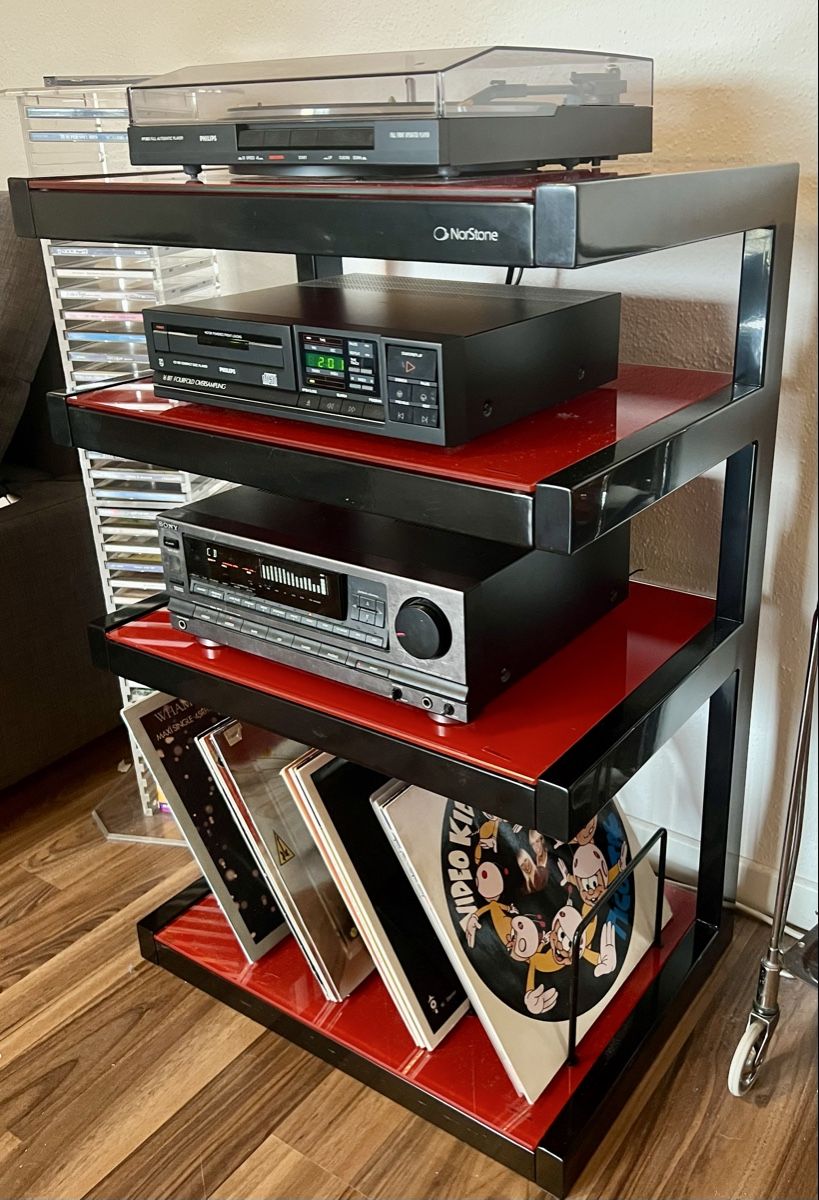 NorStone Wandhalterungen: Norstone Hi-Fi Rack/CD-Player/Verstärker/Plattenspieler – Gebraucht aus Hunzenschwil von Madachica 8
