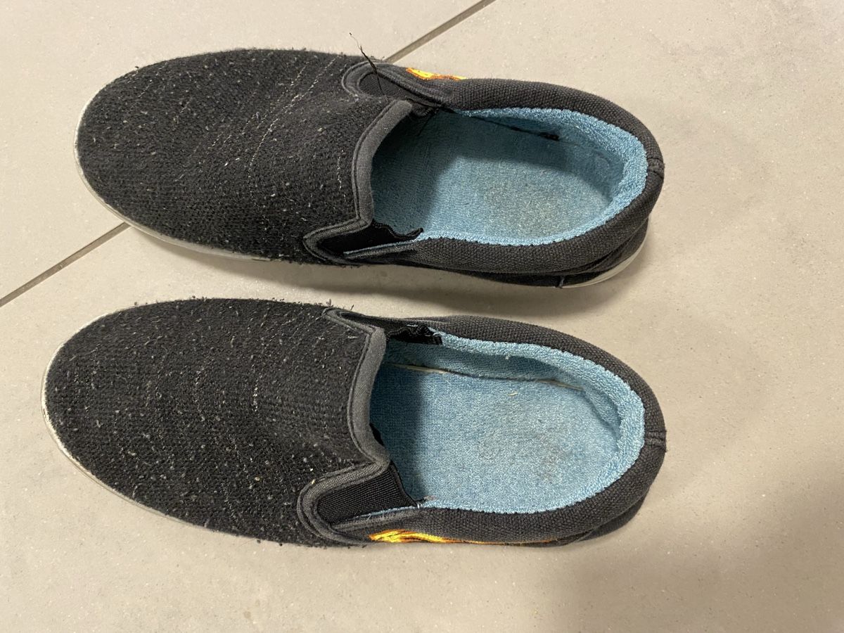 Dosenbach Scarpe per ragazzi: Hausschuhe gr. 32 – Usato da Freienwil venduto da dia_9sqy 1
