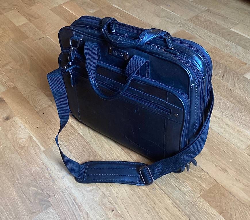 Borse: Sacoche cuir avec des attaches vélo – Usato da Lausanne venduto da fjo_67wq