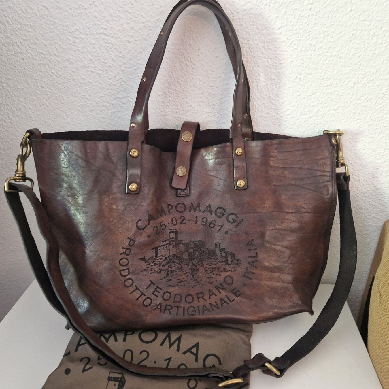 Campomaggi Borse: Campomaggi "Bella"Handtasche Farbe moro – Usato da Eschenbach LU venduto da Kolibrii