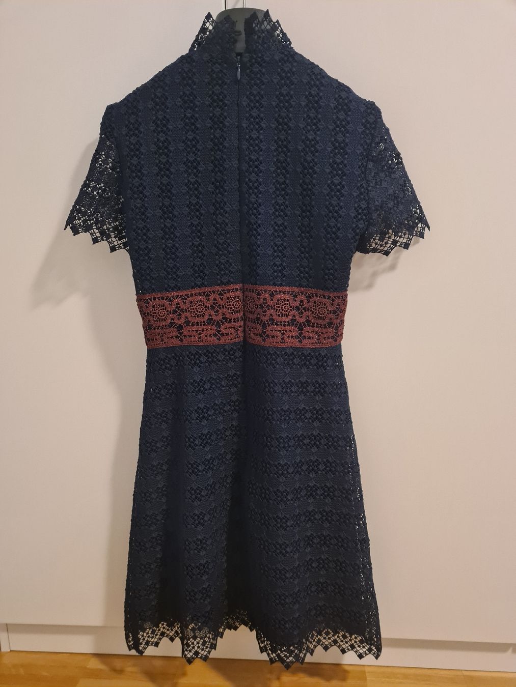 Sandro Vestiti: Sandro Kleid  Gr 1 – Nuovo (secondo la descrizione) da Kloten venduto da Kri23 2