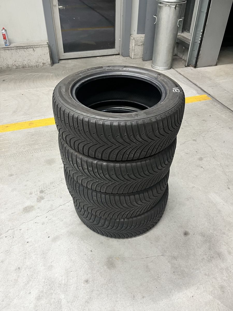 Pneus & Kompletträder: 205/55/16 4 Hankook Winterreifen – Gebraucht aus Thun von soeep