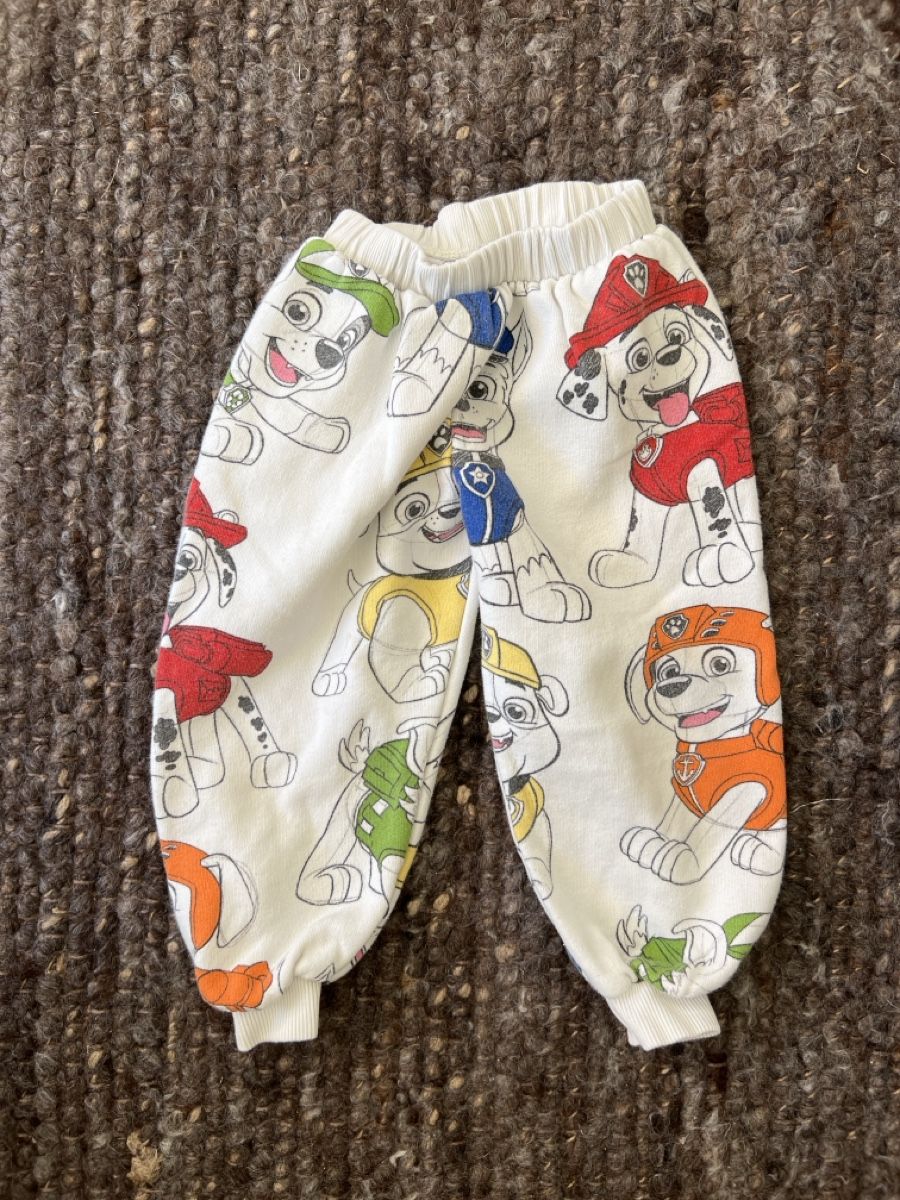 Zara Pantaloni: Zara Kinder Freizeithose Gr 110 – Usato da Winterthur venduto da LeonoraCor