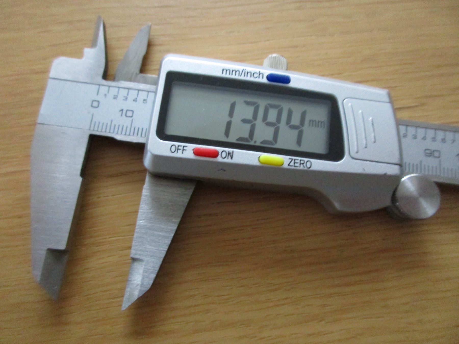 Mesurer: Messschieber Digital WORKZONE (150mm / 6inch) – Neuf (Voir description) à Mels par wisteg