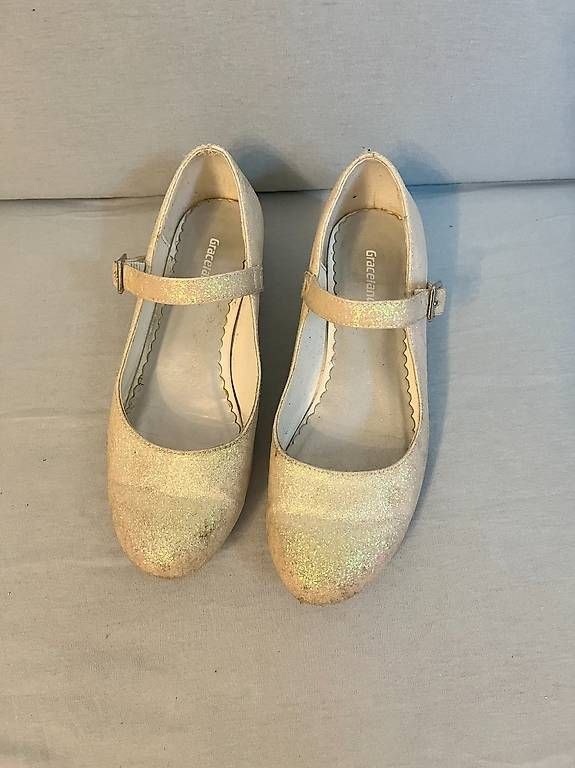 Schuhe für Mädchen: Mädchenschuhe, Grösse 34 – Gebraucht aus Bühl BE von psos 1