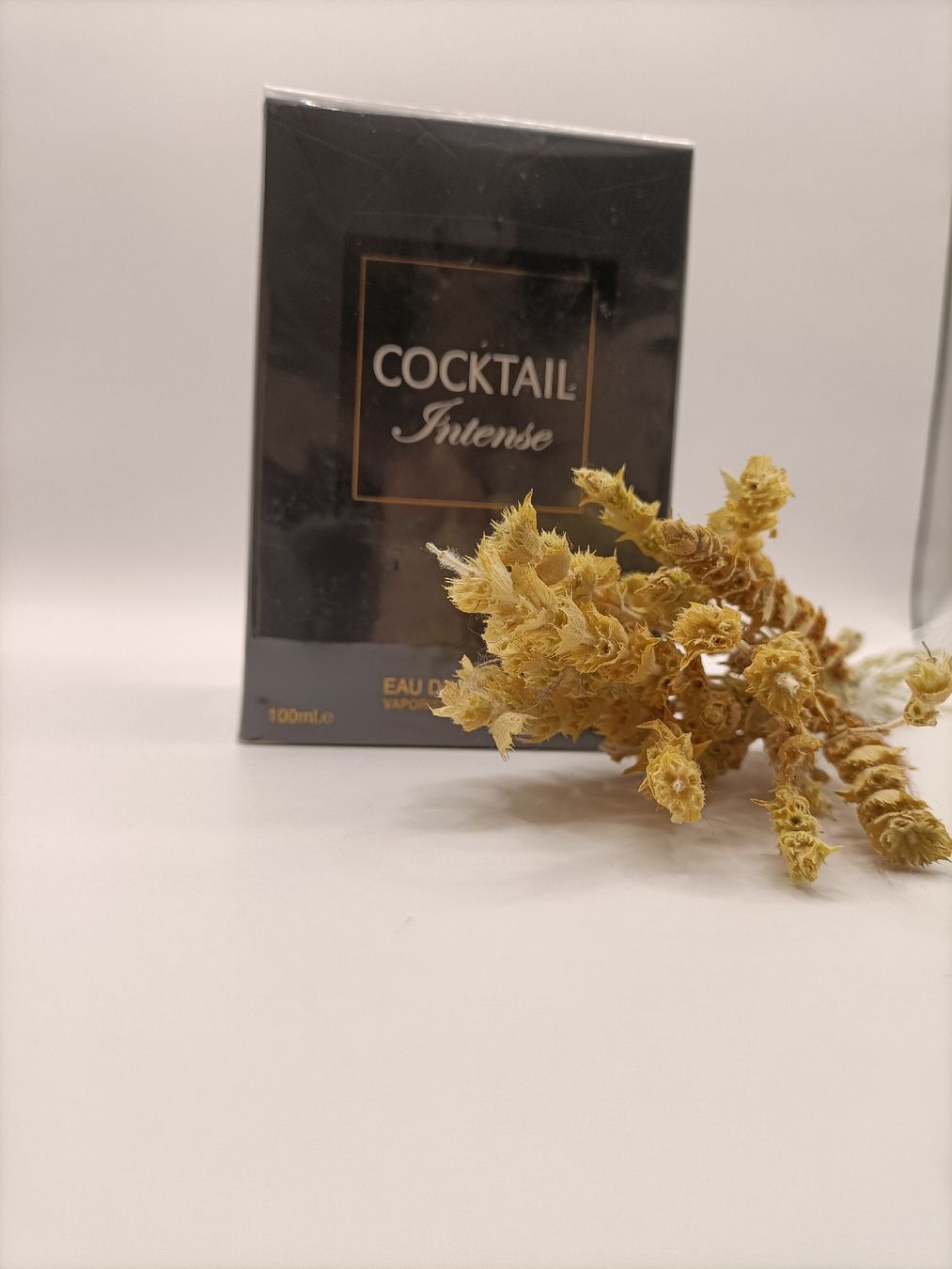 Profumi & Eau de Toilette: Parfum Cocktail Intense 100ml neuf – Nuovo e nell'imballaggio originale da La Chaux-de-Fonds venduto da Luxary.25cachmirepro 1