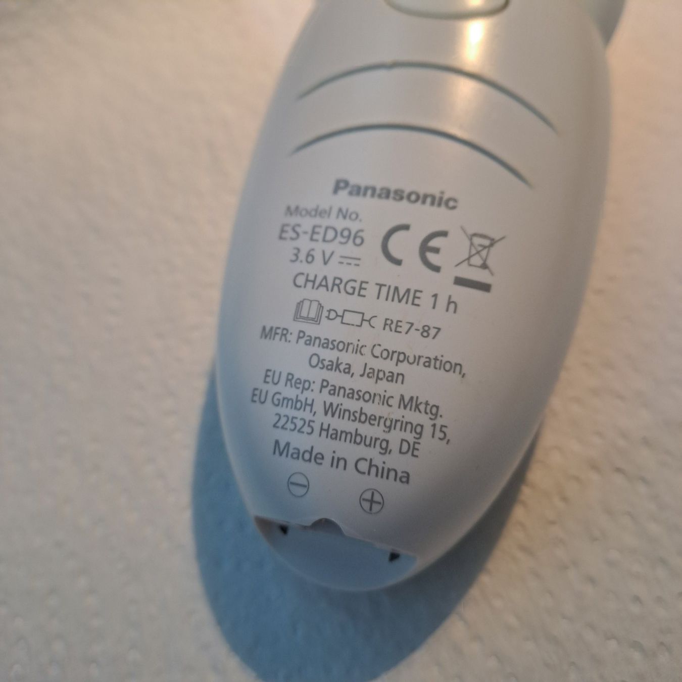 Panasonic Epilatori: Épilateur Panasonic ES-ED 9 complet avec accessoires. – Usato da Châtelaine venduto da plume019 5