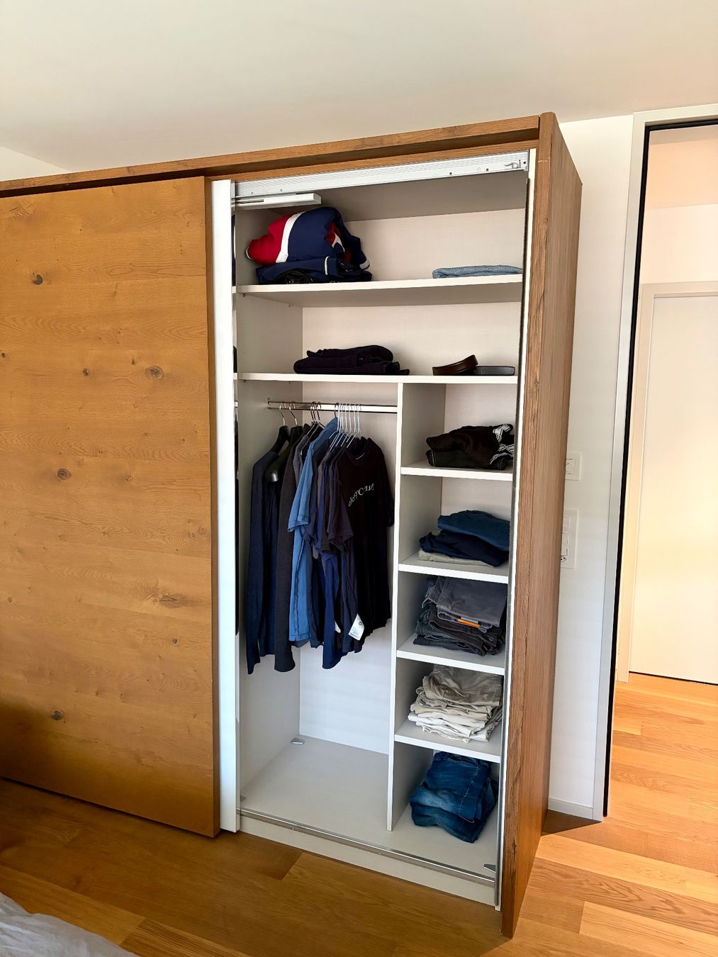 Pfister Armoires: Kleinerschrank – D'occasion à Zürich par Simon.Lanthaler 1