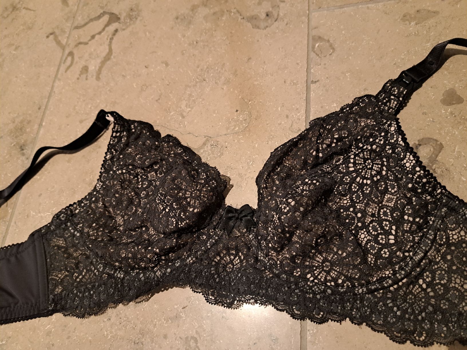Sonstige Unterwäsche: Damen Still-BH schwarz Spitze Grösse L – Gebraucht aus Zürich von Pepsilon