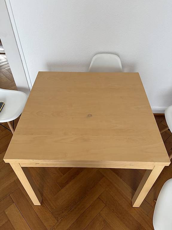 Ikea Tavoli: Table à manger carrée en bois – Usato da Genève venduto da nad_k72j 2