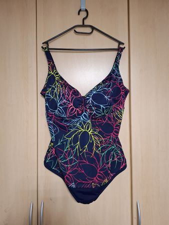 Badeanzug Gr. XXL/44, Olaian/Decathlon, Softcups, Badekleid