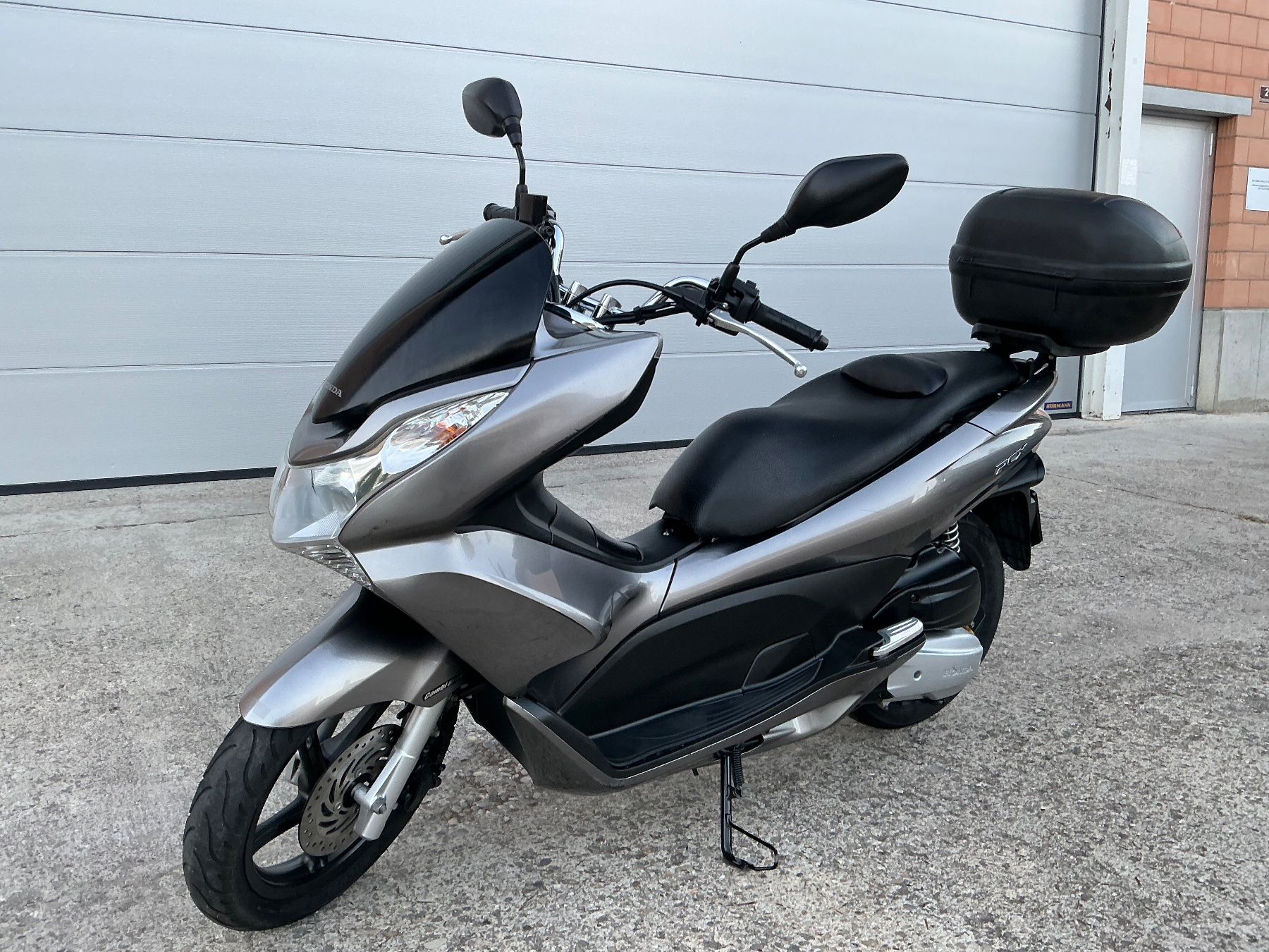 Honda Scooters: Honda PCH 125 – Gebraucht aus strengelbach von Zoks