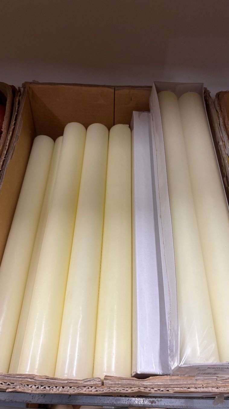 Kerzen: 609 Posten Kaminkerzen aus Liquidation – Neu (gemäss Beschreibung) aus Derendingen von Meisterstuecke 2