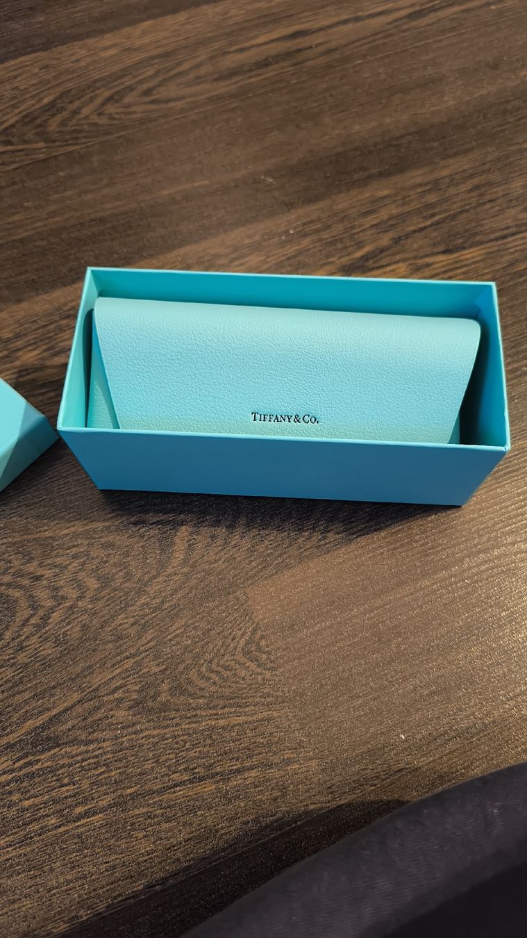 Altro in  Abbigliamento & Accessori: Tiffany Brillenetui  – Nuovo e nell'imballaggio originale da Ossingen venduto da kro_nrz6