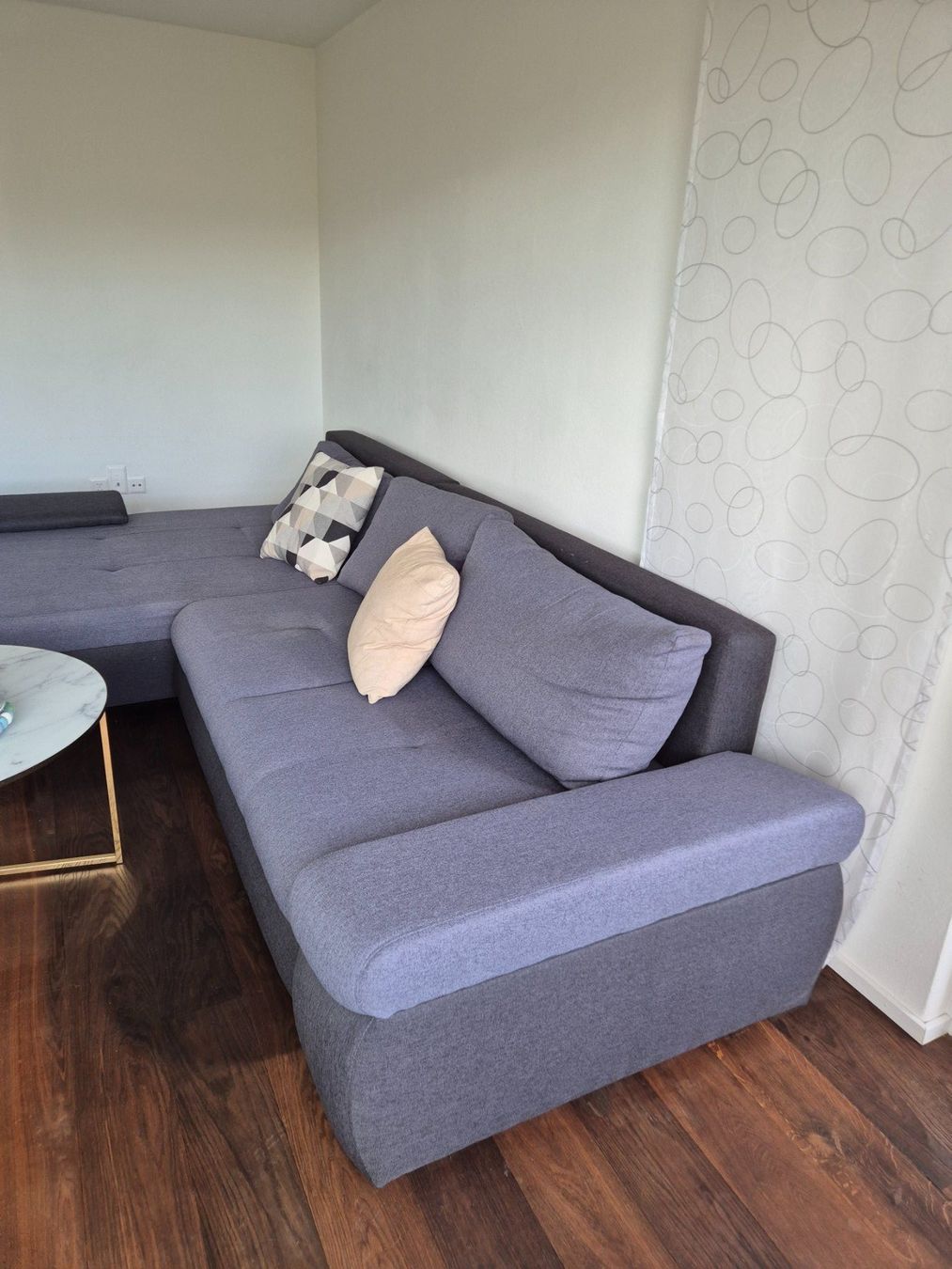 Divani: Ecksofa grau mit Schlaffunktion – Usato da Hombrechtikon venduto da nie_hk8r 2