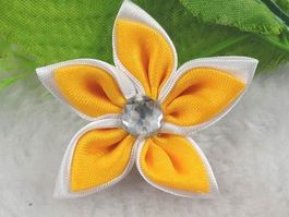 Applique fleur satin 2 tons 5cm JAUNE