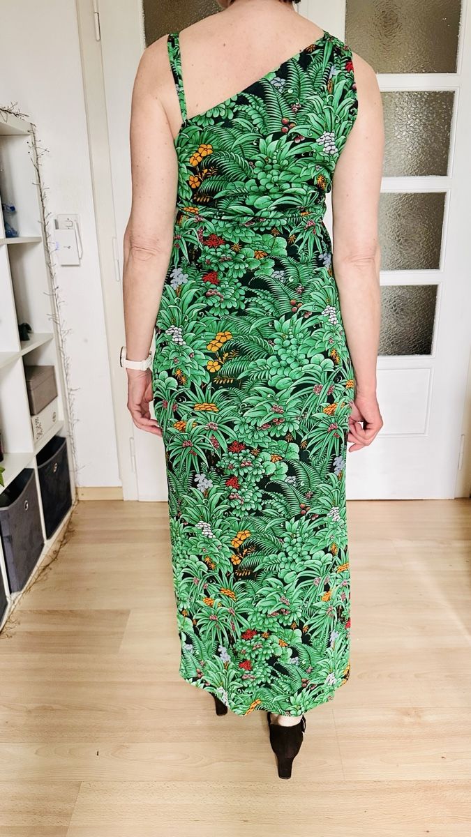 Vestiti: Robe longue verte, en soie M, Élégance Paris – Nuovo (secondo la descrizione) da Vuippens venduto da ale_6gkb 2