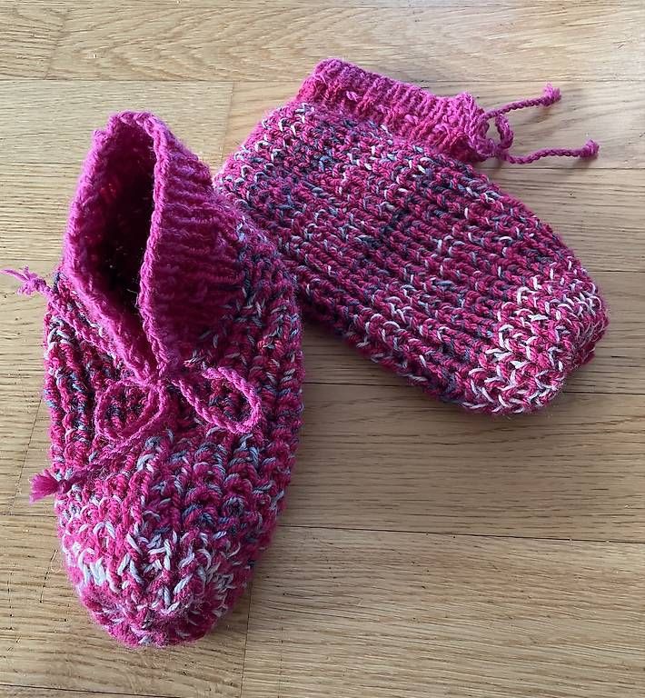 Socken: Neue, handgestrickte Bettsocken - Gr. 34/35 – Neu (gemäss Beschreibung) aus Aarau von artemis5 2