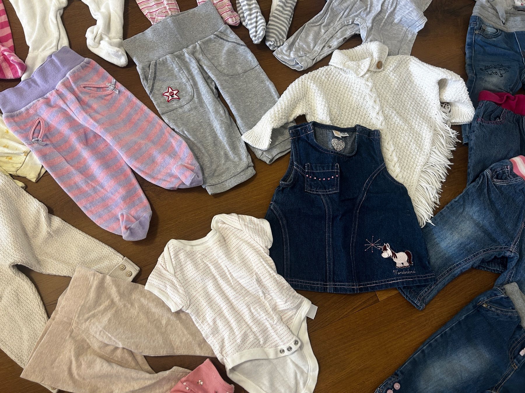 Kleiderpakete & -sets: Kleiderpaket Baby Mädchen Gr 74 – Gebraucht aus Regensdorf von Spyke55 5