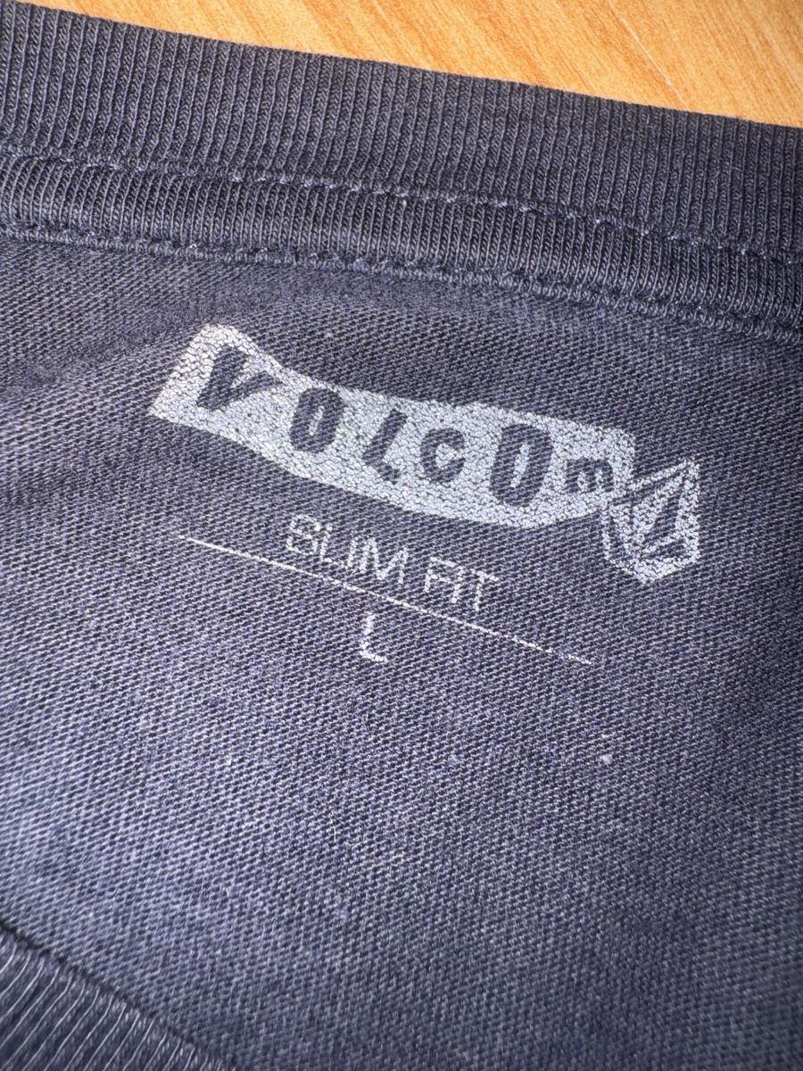 Volcom T-shirt: Volcom Shirt – Usato da Zeglingen venduto da nor_6sjq 5