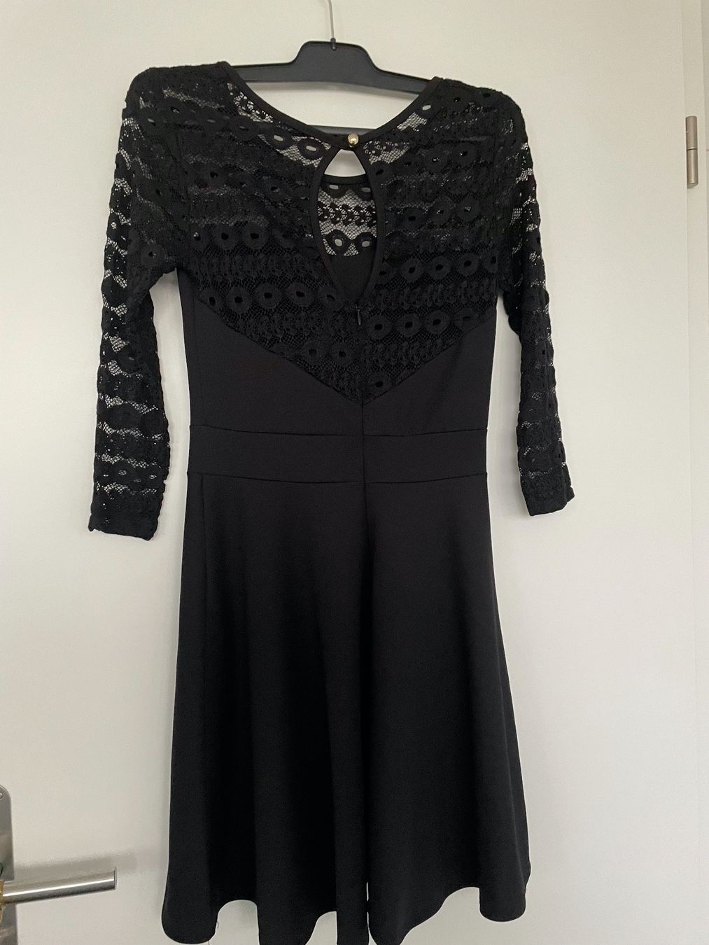 Robes: Abendkleid Grösse S – Neuf (Voir description) à Langenthal par sonne_00 1