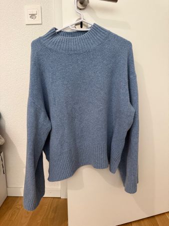 Pull&Bear Sweater