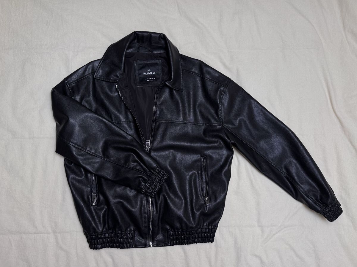 Pull&Bear Vestes: Pull&Bear Lederjacke black – D'occasion à Sissach par jameliagr