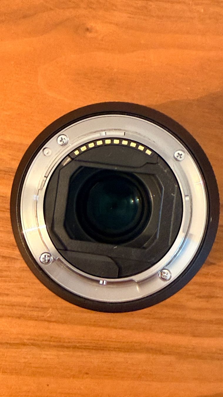 Sony Objectifs: Sony FE 1.8/14 GM – Neuf avec emballage d'origine à Winterthur par pub_bb6t 3