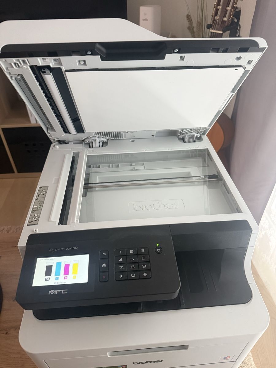 Brother Stampanti: Brother Multifunktionsdrucker MFC-L3730CDN – Usato da Buch am Irchel venduto da Sweetharth 2