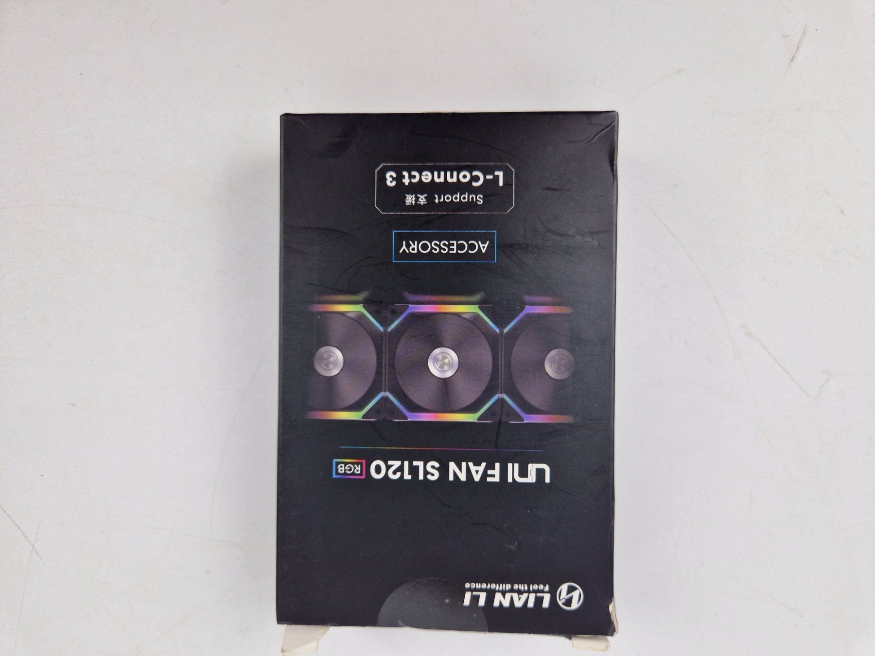 Hub & Switch: UNI HUB L-Connect 3 Controller – Usato da Muhen venduto da Restwert_Muhen 1