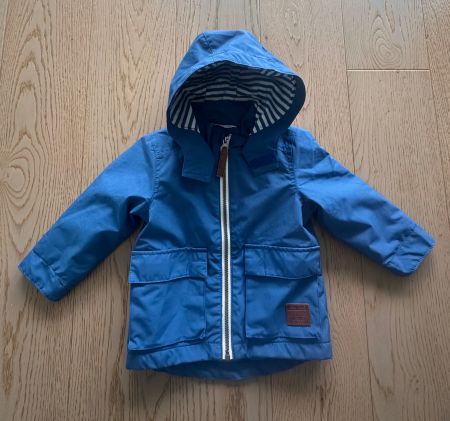 Übergangsjacke mit Kapuze - Top Zustand!