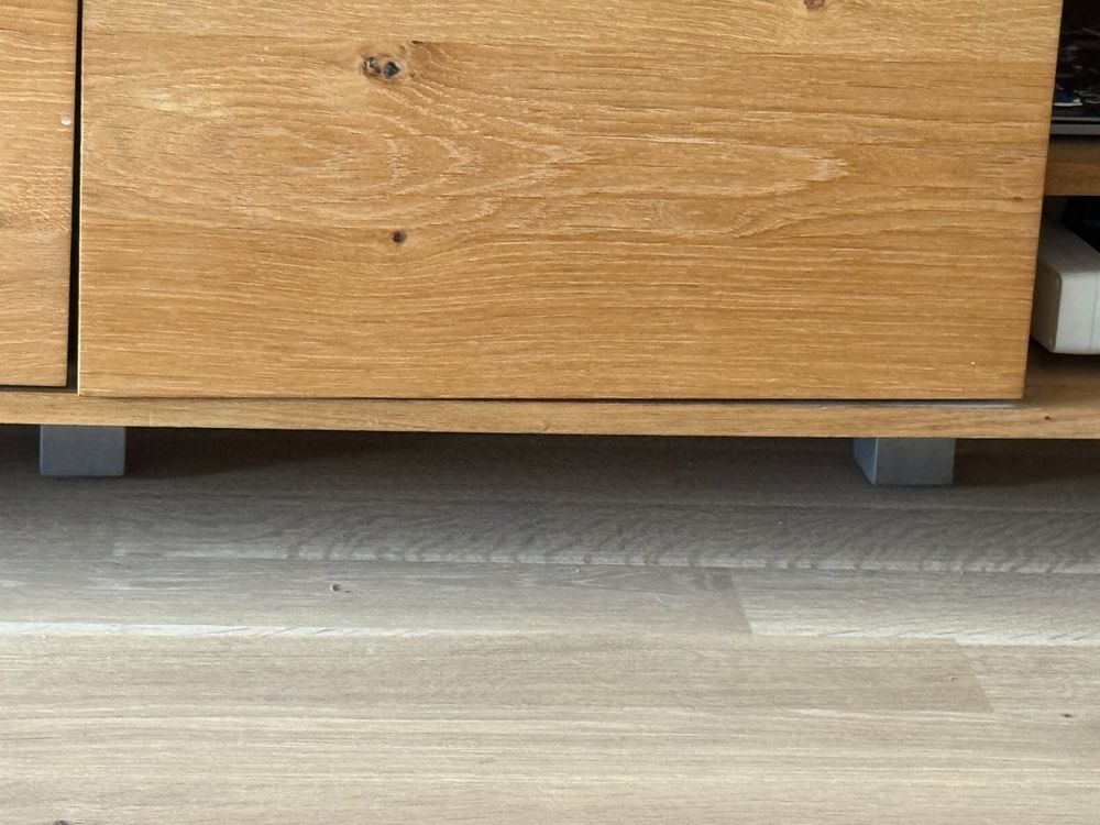 TV-Möbel, Stahl und holz massiv, keilgezinkt - MiCasa 3